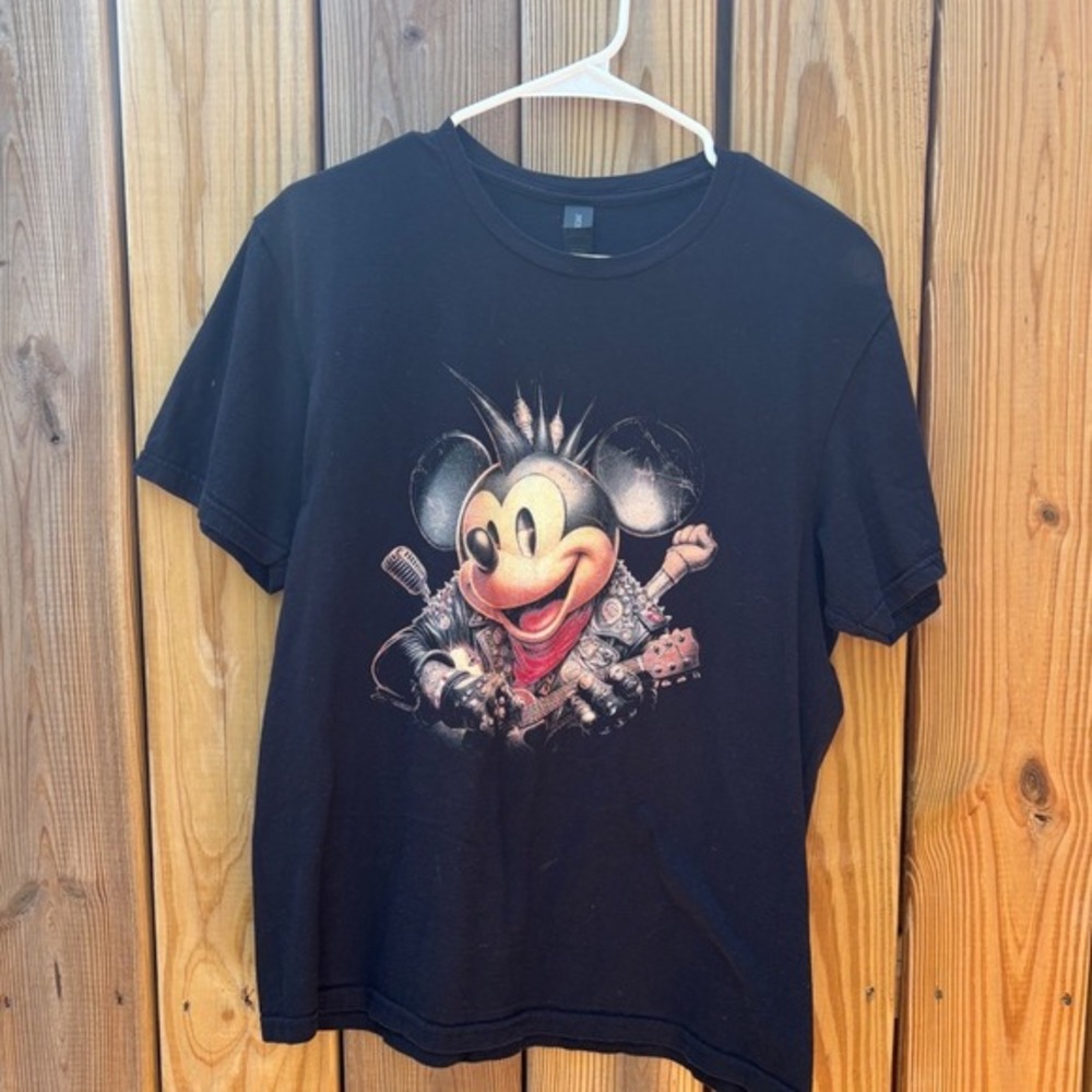 Mickey Mouse Punk Rocker Graphic Tee Y2K Grunge‎ Black Short Sleeve Women's M